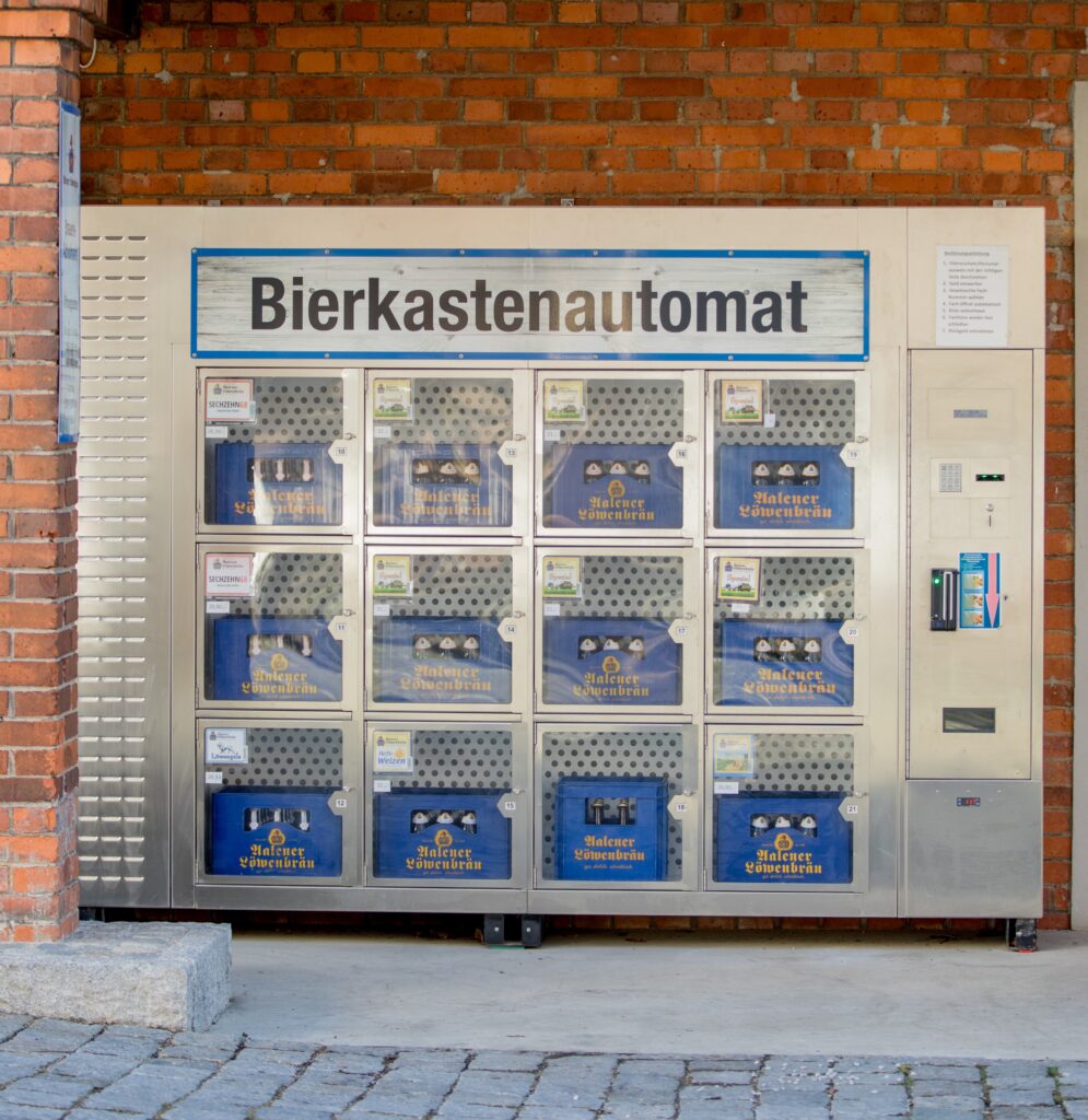 Bierkästen können bequem rund um die Uhr in unserem Bierkastenautomat gekauft werden